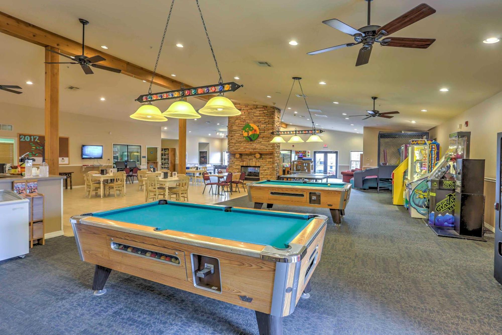 Ground-Floor Branson Condo With Community Perks Exterior photo